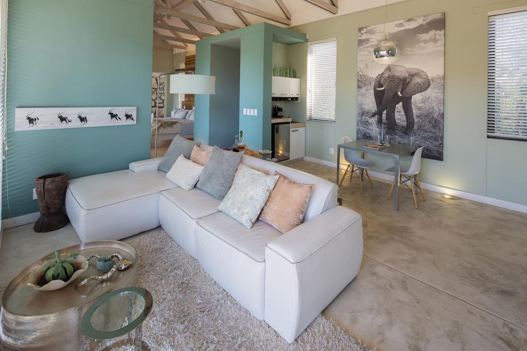 The Olive Exclusive All-Suite Hotel Windhoek Oda fotoğraf