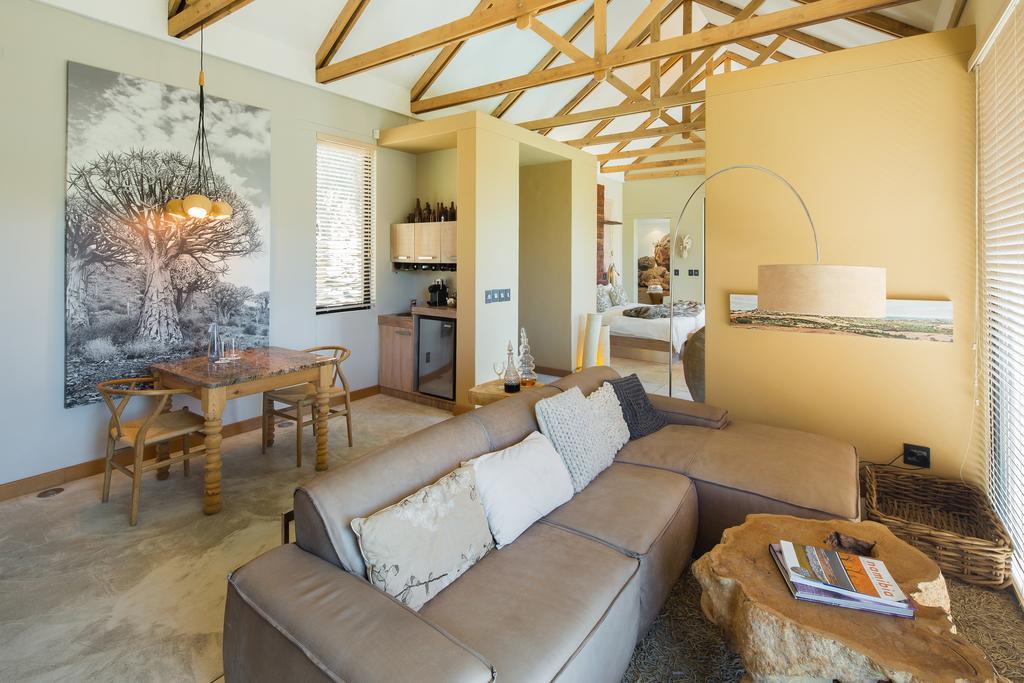 The Olive Exclusive All-Suite Hotel Windhoek Dış mekan fotoğraf